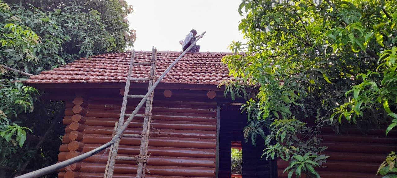 Wood Log House – Model 016