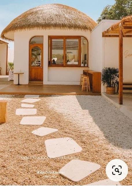 Mud House Reference Model 001 – Rounded garden cottage